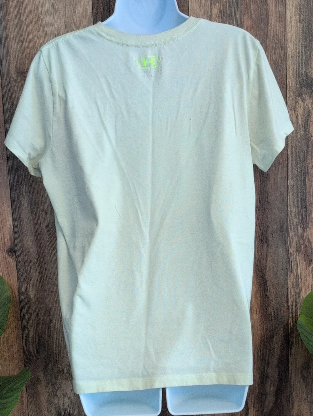 Under Armour The Classic Tee Logo Tee with Neon Yellow Accent L T216 - Picture 2 of 4